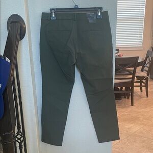 Banana Republic Women's Olive Straight Leg Pants